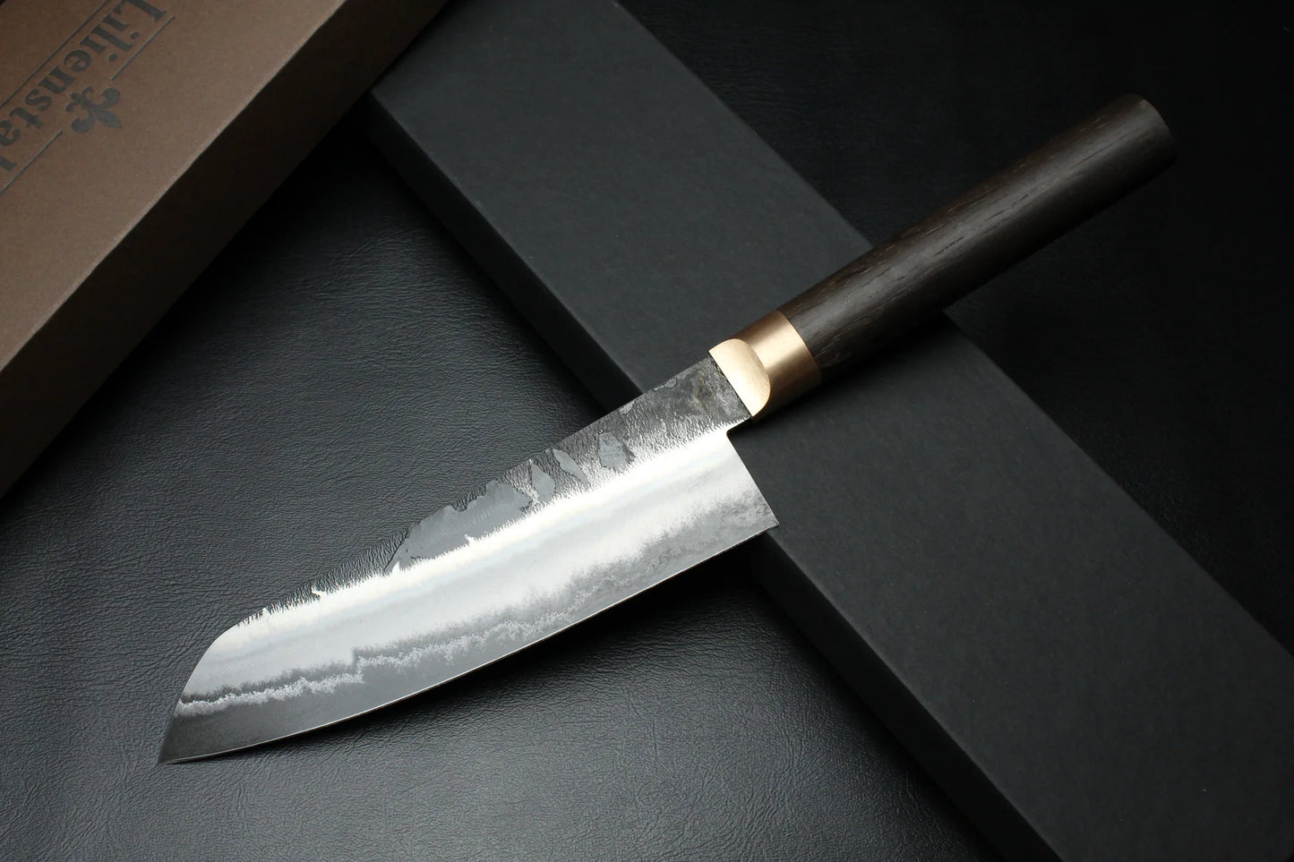 Santoku Bog Oak – Handgeschmiedete Perfektion aus Österreich - CULINOR