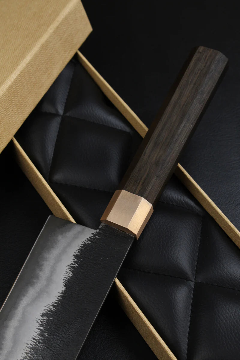 Nakiri Bog Oak (Mooreiche) - Handgeschmiedete Perfektion aus Österreich - CULINOR