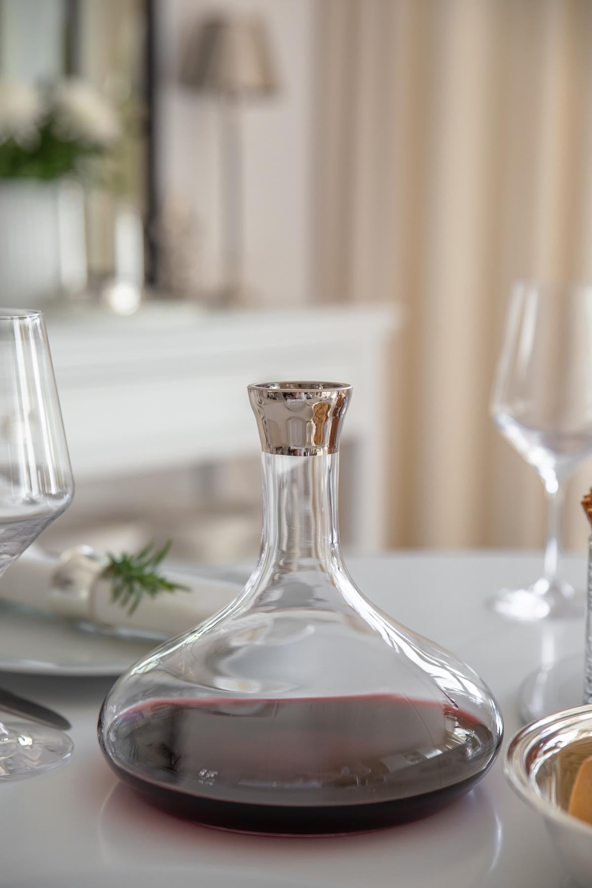 Karaffe „Edward“ – mundgeblasenes Kristallglas mit edlem Platinrand - CULINOR